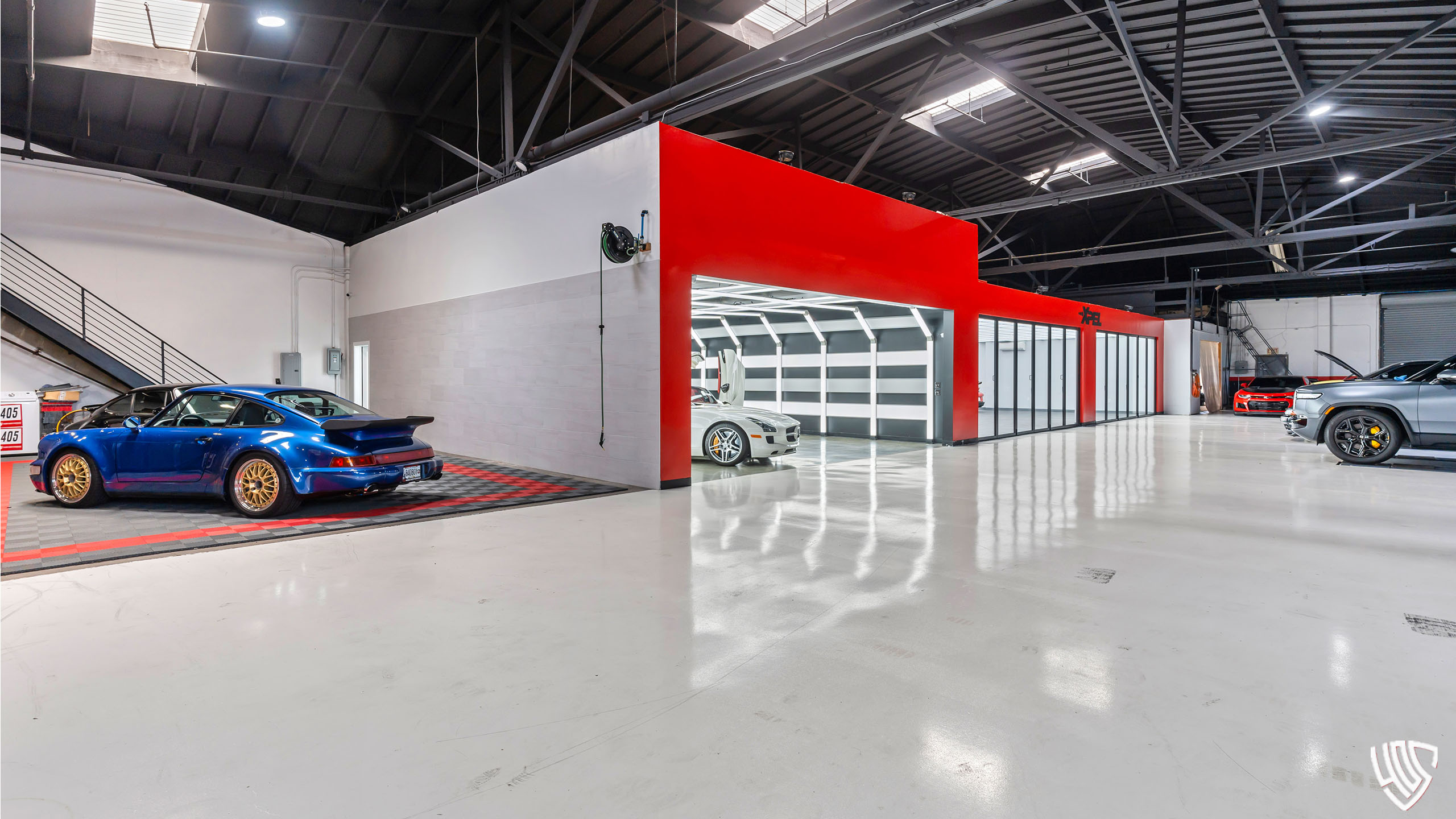 405 Motoring State of the Art Facilities in Inglewood, California.